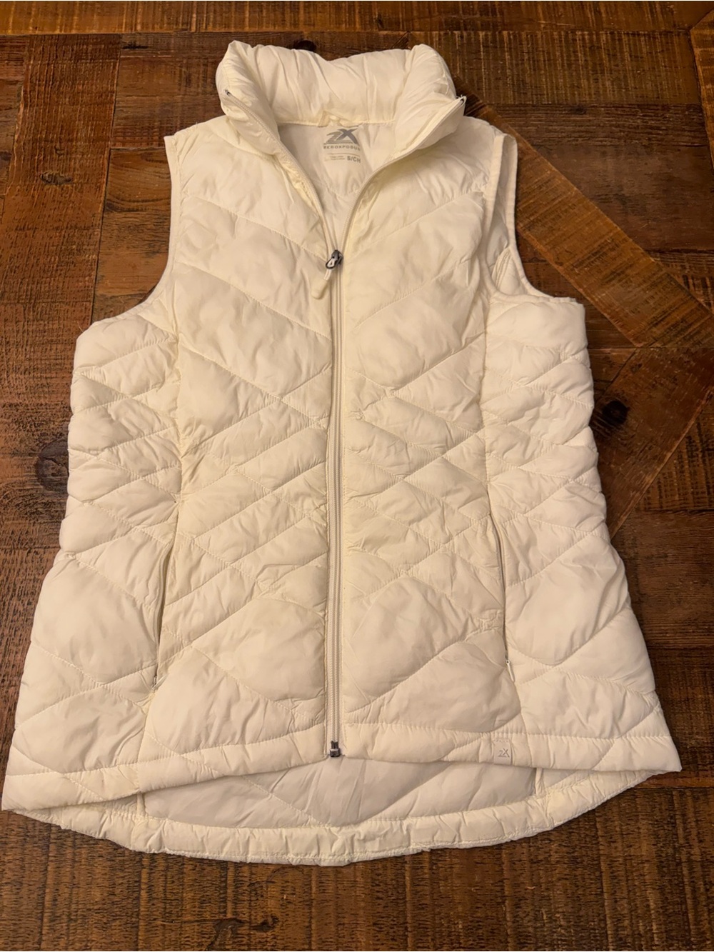 ZeroXposur Cream Color Quilted Puffer Vest